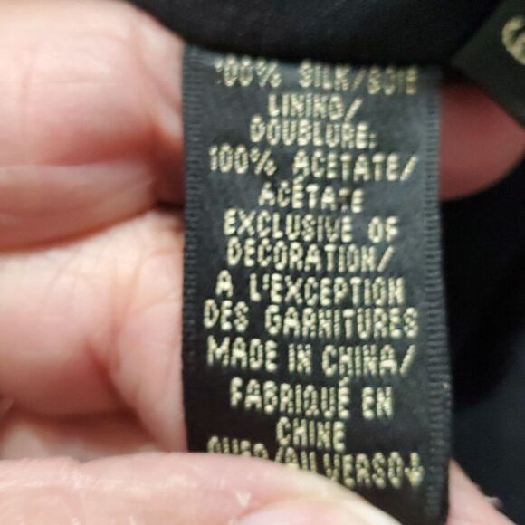 Dana Buchman, black 2 pcs suit, size 6 beautiful bead work. silk, Top med. - Picture 9 of 17